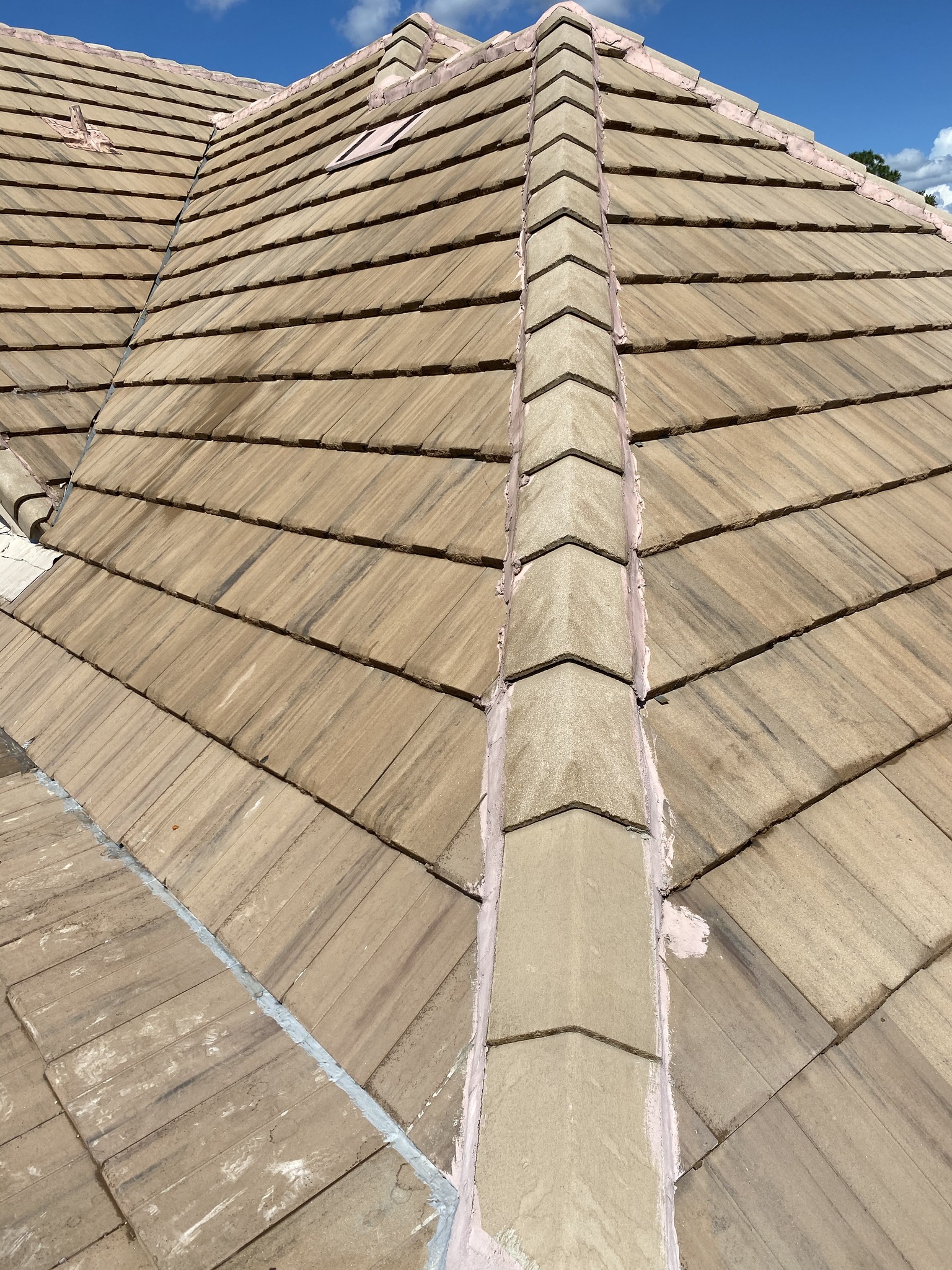 Clean tan tile roof